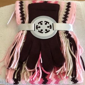 NY & Co. scarf and gloves set